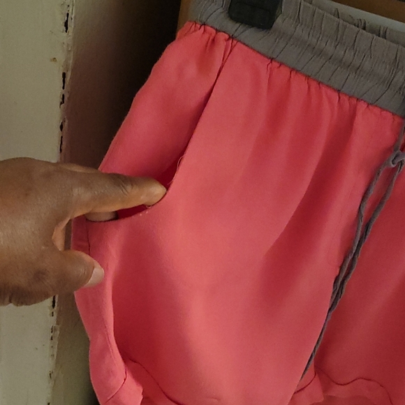 JCREW STRETCH WOMEN'S SHORT SIZE 2 - Picture 8 of 16